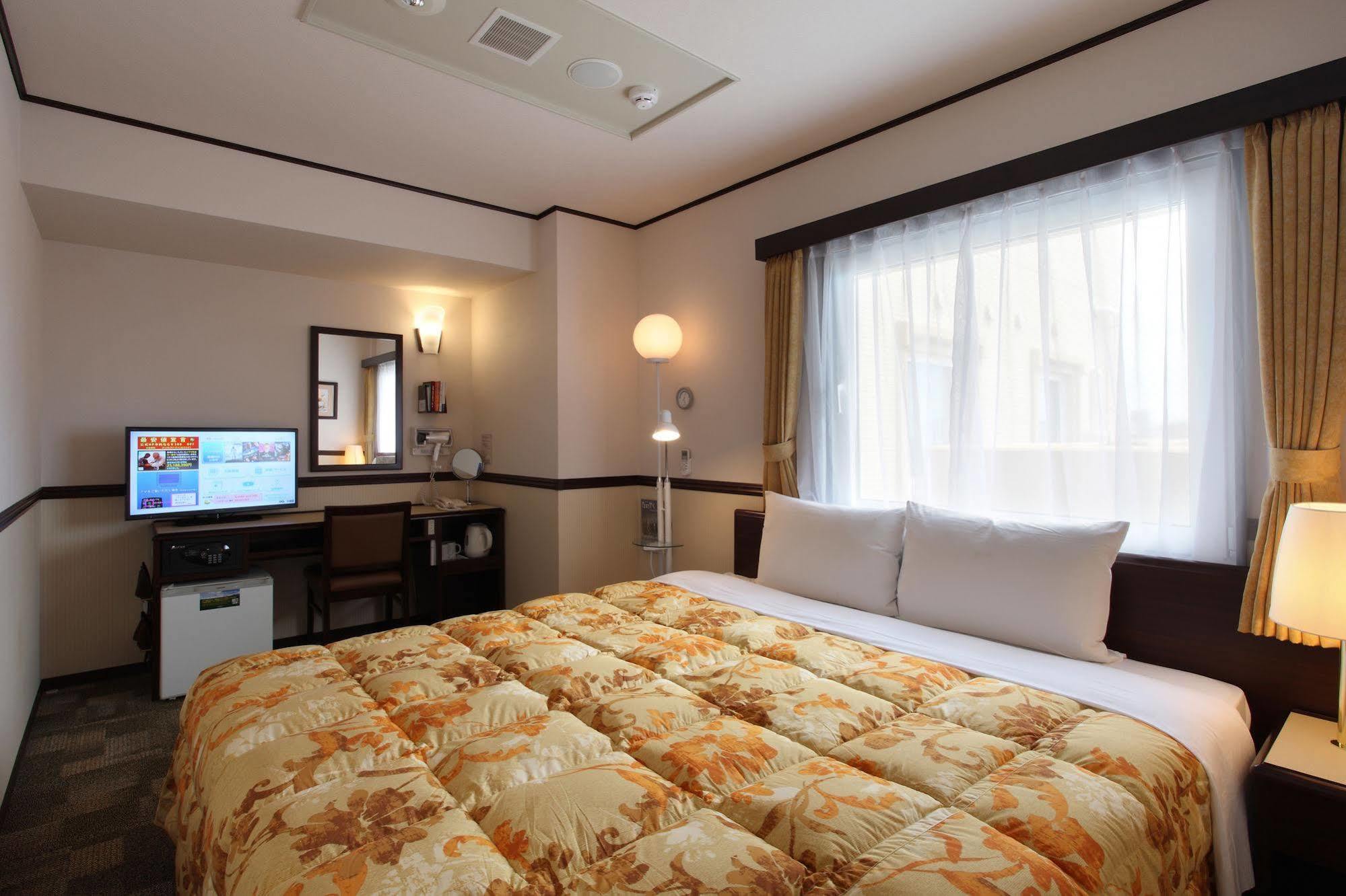Toyoko Inn Nagoya-Eki Sakuradori-Guchi Honkan Extérieur photo