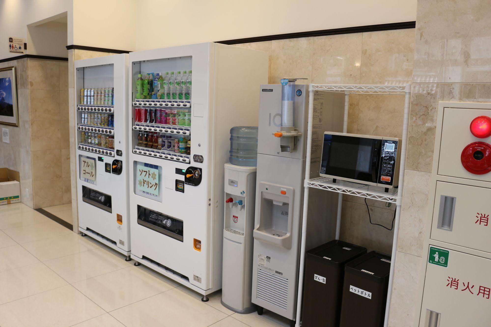 Toyoko Inn Nagoya-Eki Sakuradori-Guchi Honkan Extérieur photo