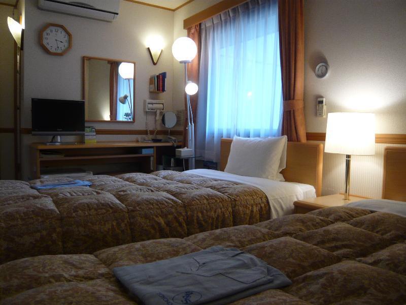 Toyoko Inn Nagoya-Eki Sakuradori-Guchi Honkan Extérieur photo